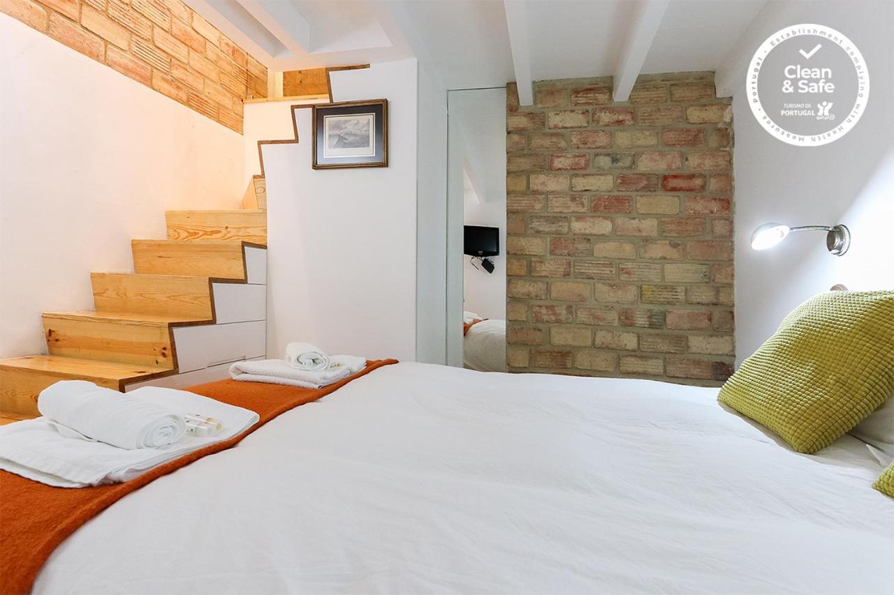 Апартаменты Bairro Alto Duplex By Homing Лиссабон Экстерьер фото
